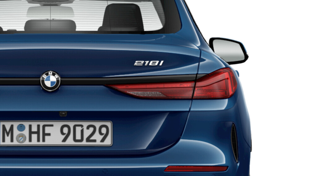 BMW Serii 2, 218