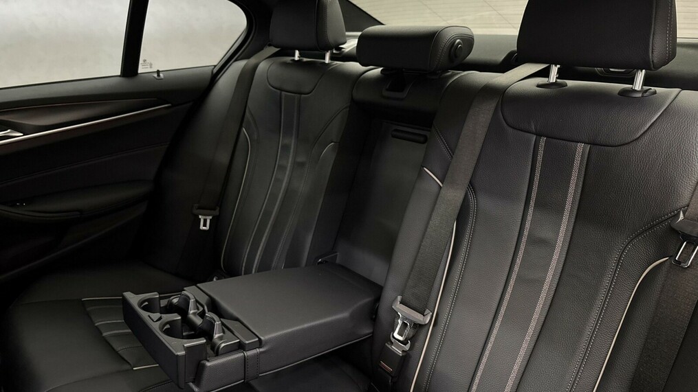 BMW Seria 5 530