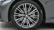 BMW Seria 3, 330