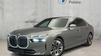 BMW Serii 7, 740