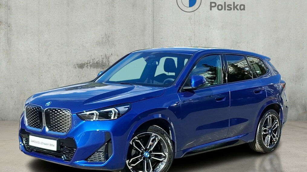 BMW iX1