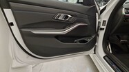 BMW Seria 3, 320