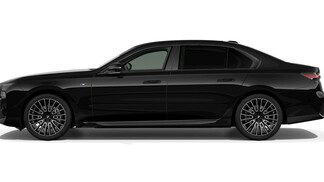 BMW Serii 7, 740