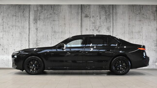 BMW Serii 7, 740