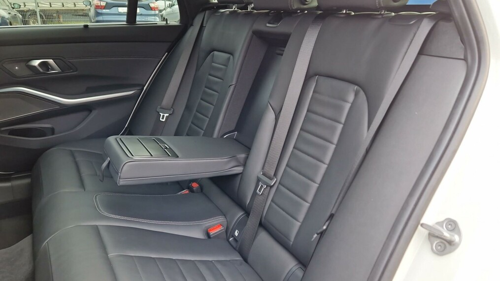 BMW Seria 3 340