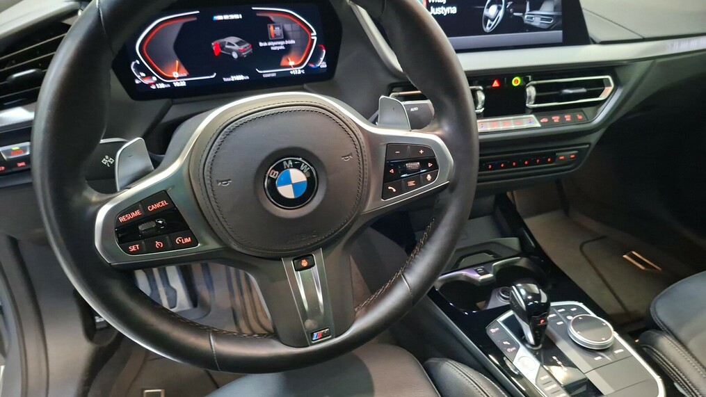 BMW Serii 2, 235