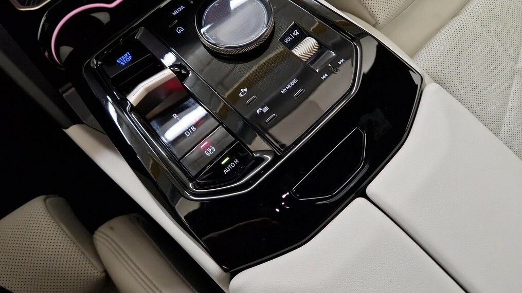 BMW Serii 5, i5