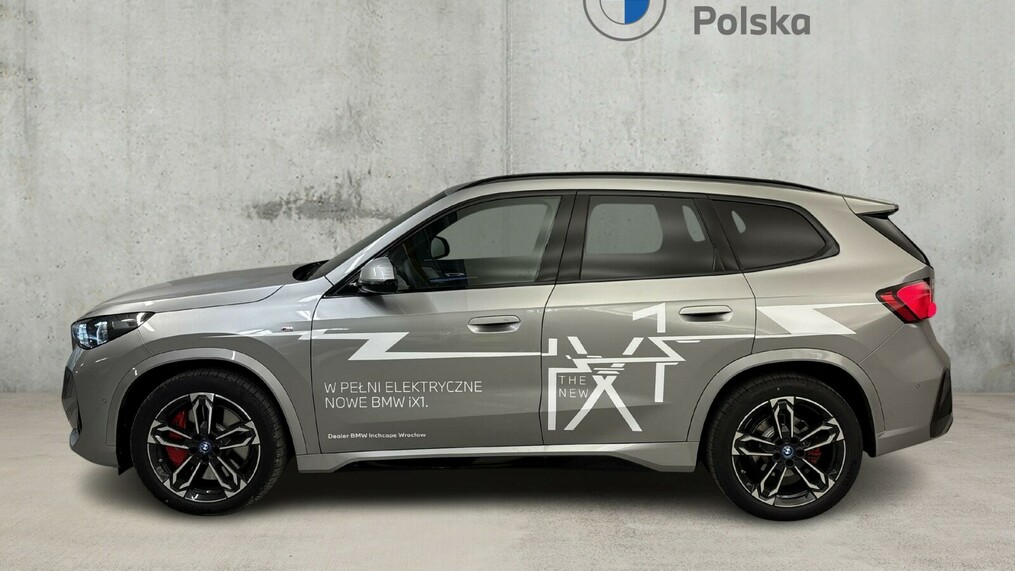 BMW iX1