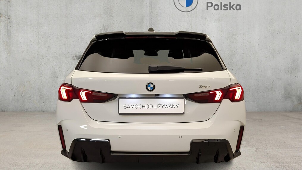 BMW Serii 1, 123