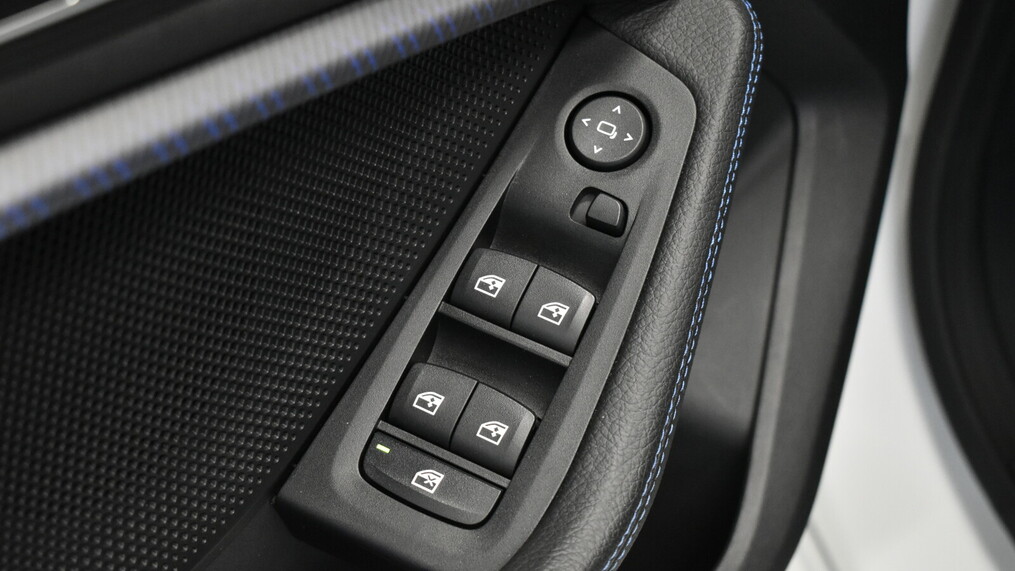 BMW Seria 2 218