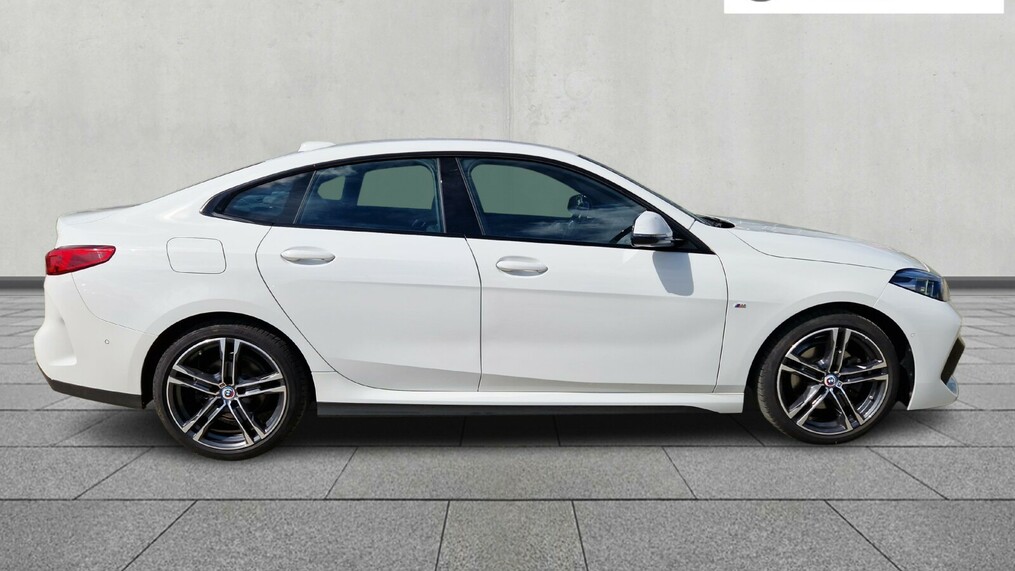BMW Seria 2 218