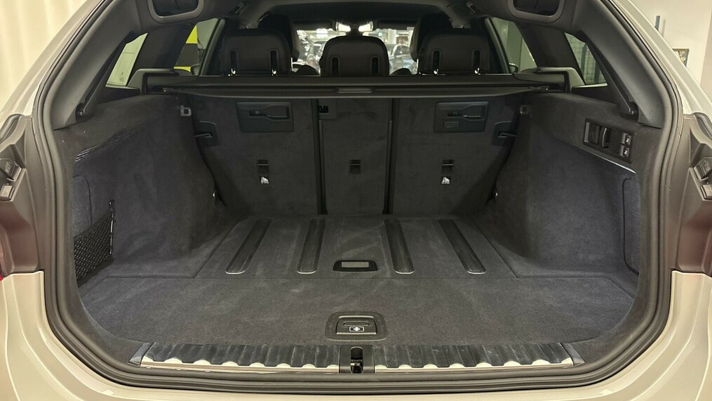 BMW Serii 3, 320