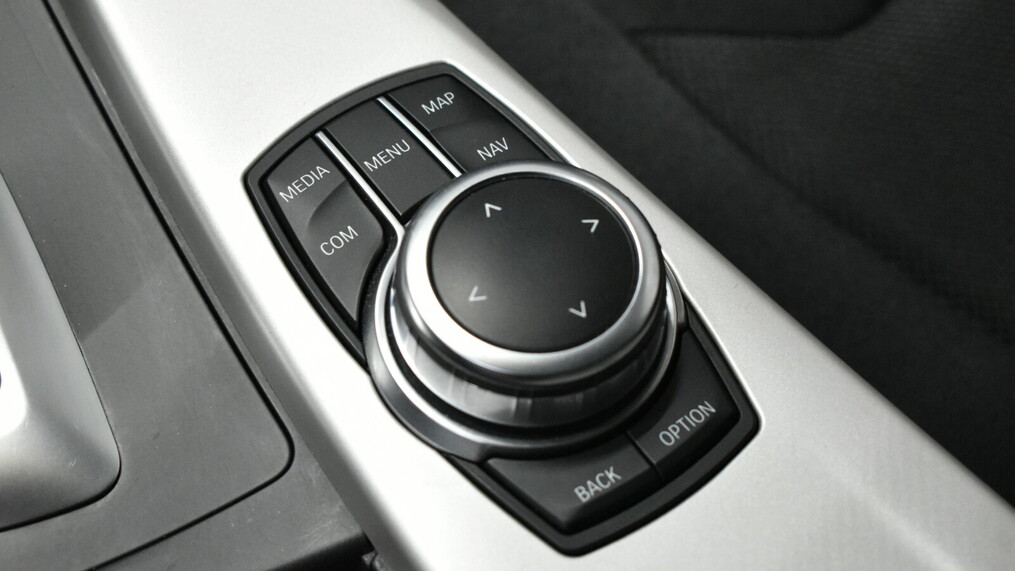 BMW Serii 3, 318