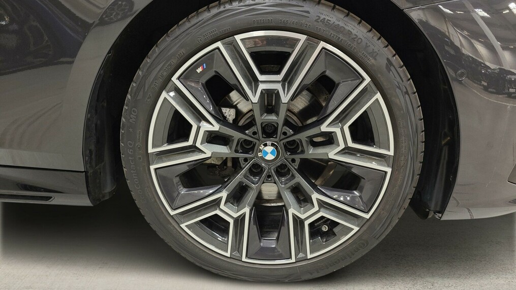 BMW Seria 5, 520
