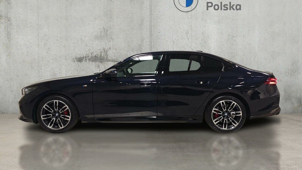 BMW Serii 5, 520