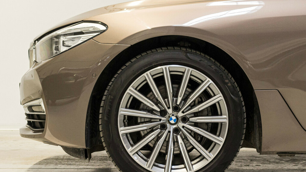 BMW 6GT