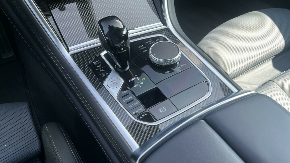 BMW Seria 8, 850