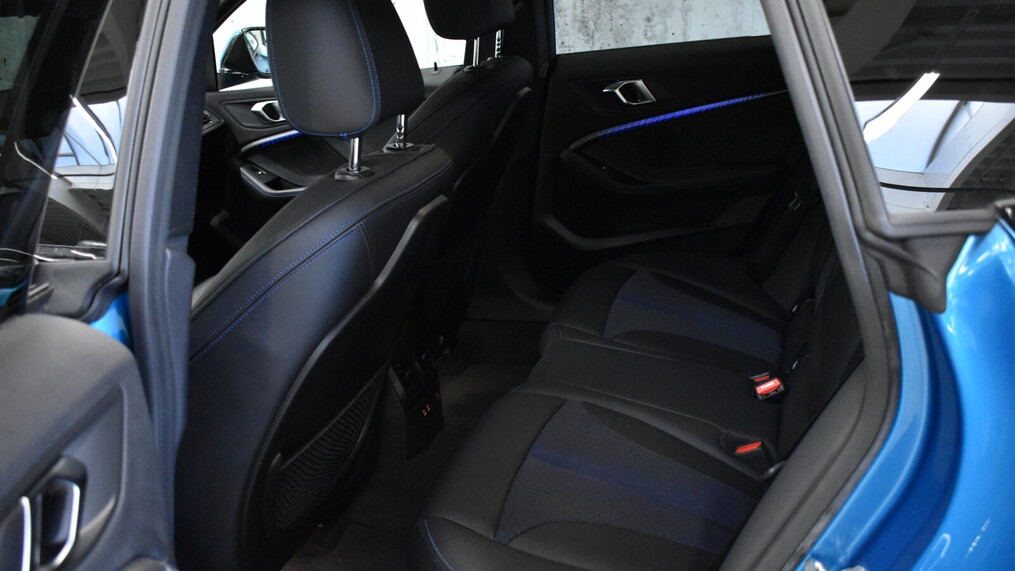 BMW Serii 2, 220