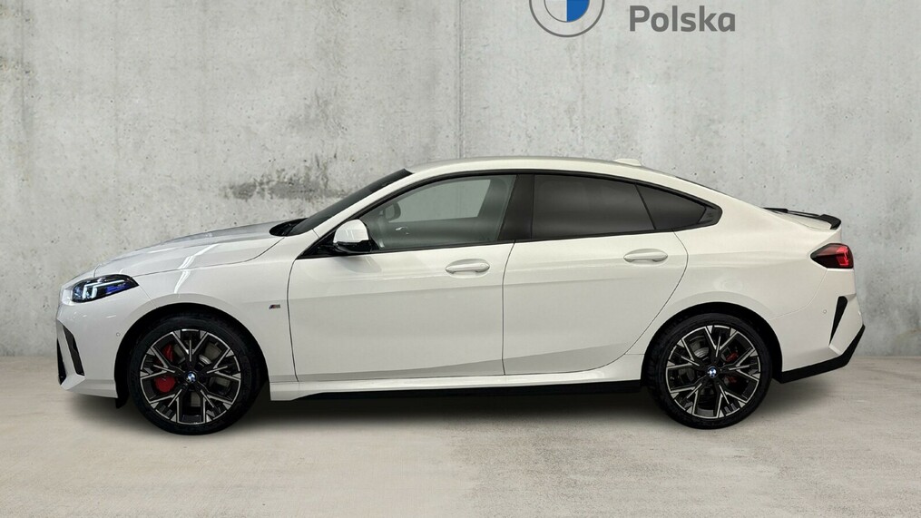 BMW Seria 2, 218
