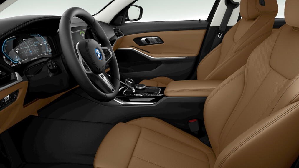 BMW Seria 3, 330
