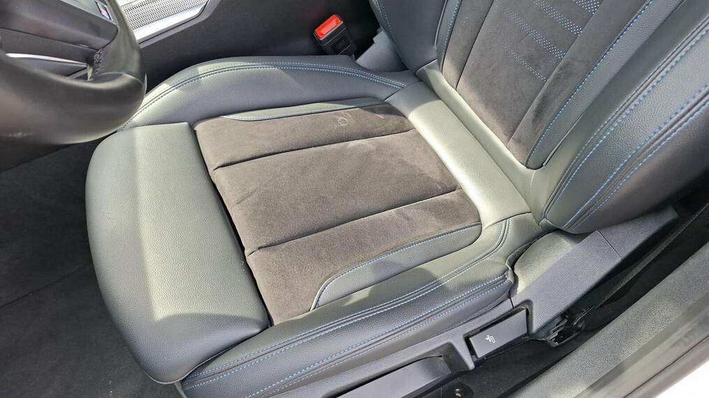 BMW Serii 3, 320