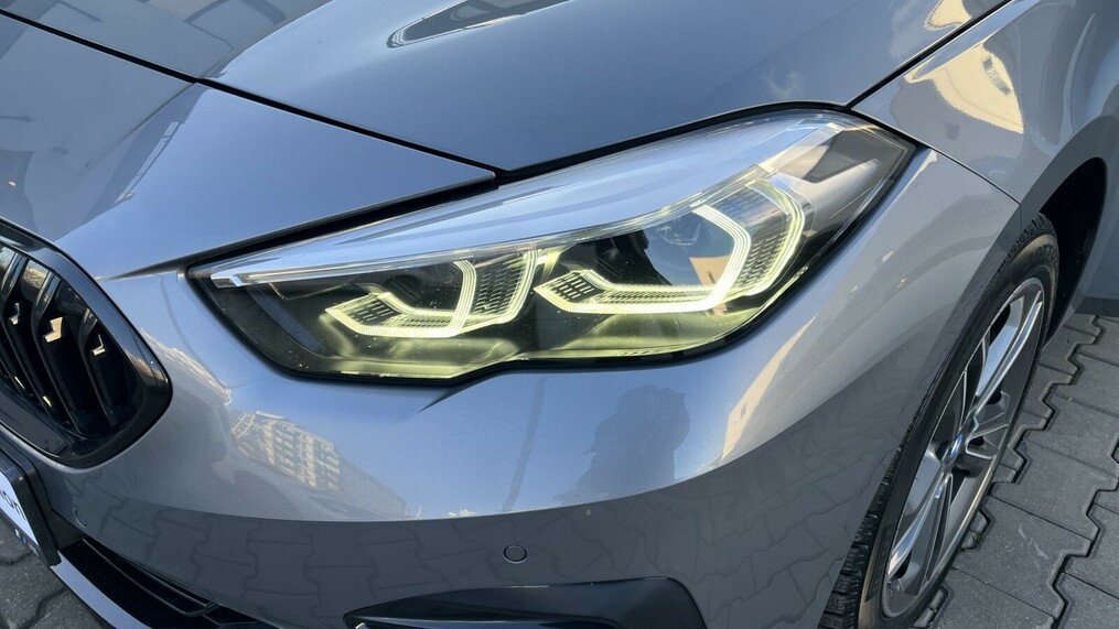 BMW Seria 2 218