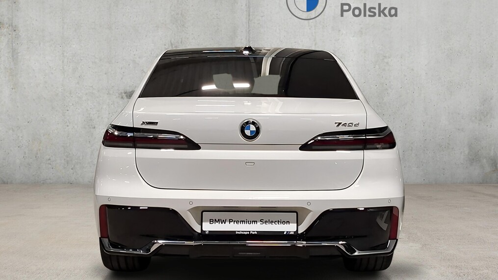 BMW Serii 7, 740