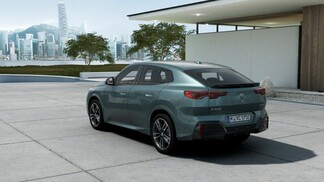 BMW iX2