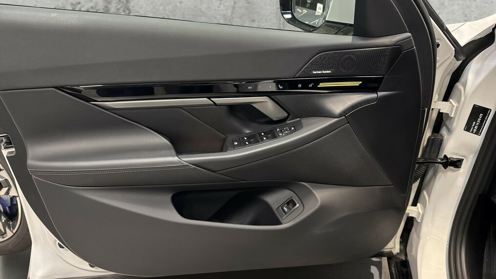 BMW Serii 5, 520