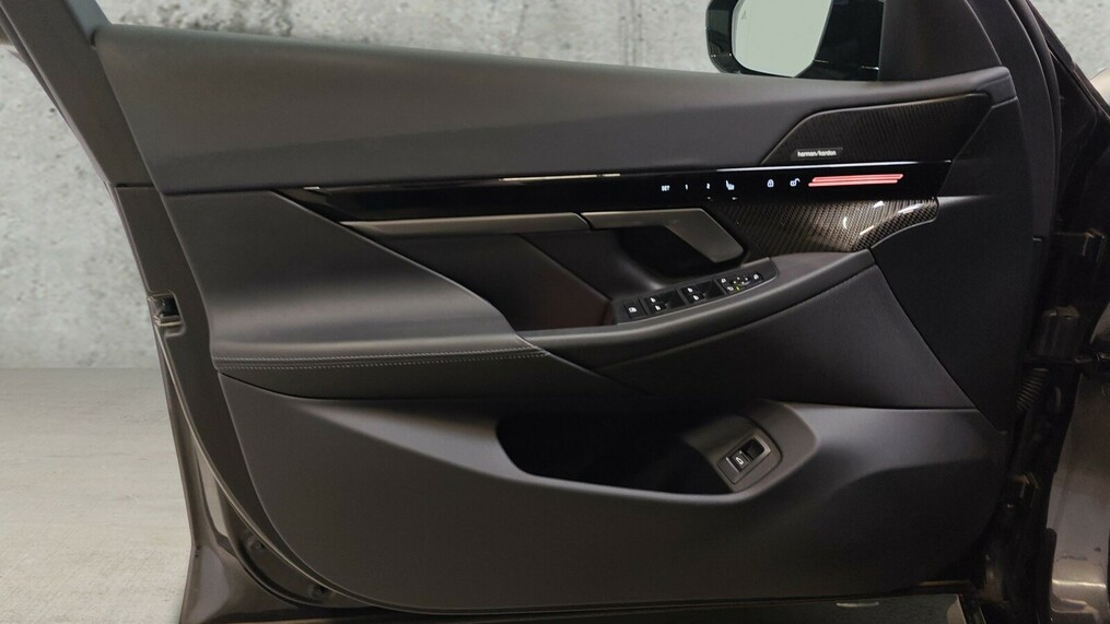 BMW Seria 5, 520