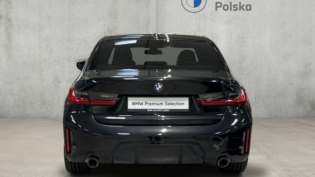 BMW Serii 3, 320