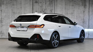 BMW Serii 5, 520