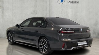 BMW Serii 7, 740