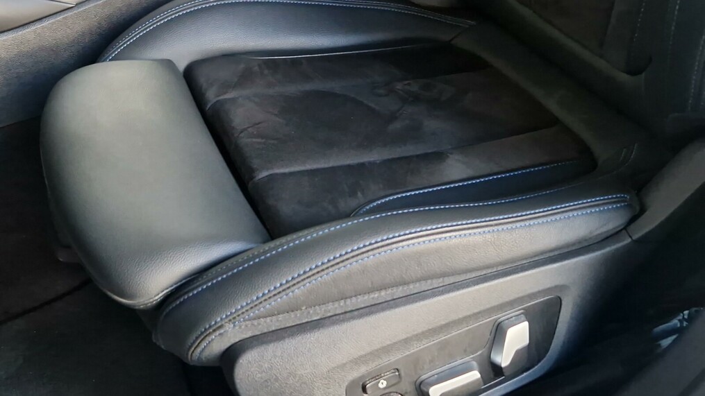 BMW Serii 3, 330