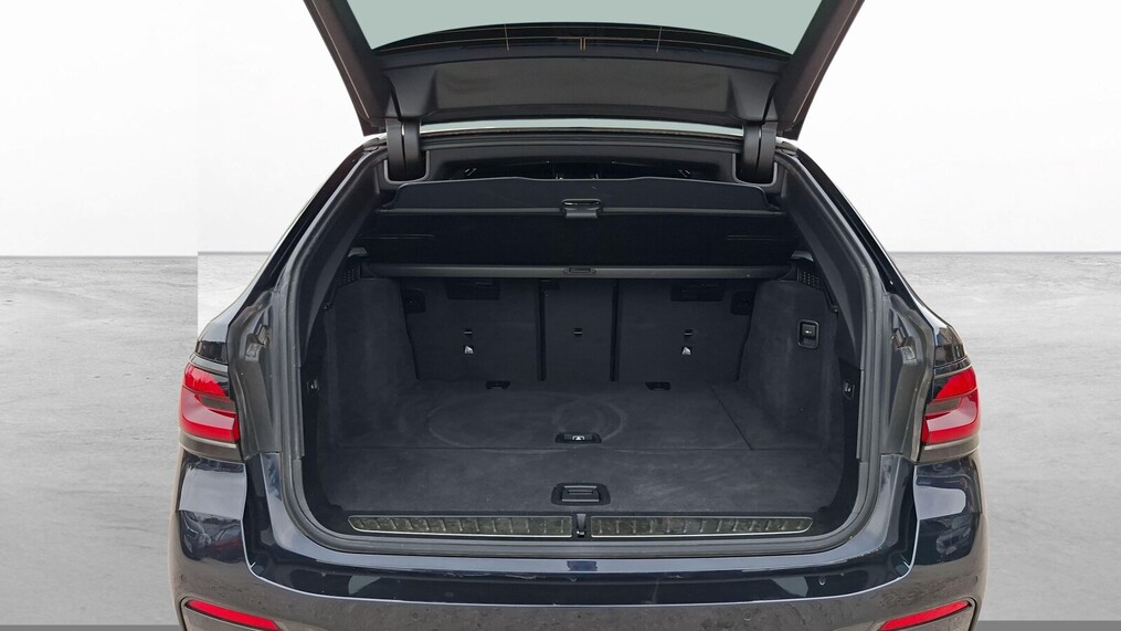 BMW Serii 5, 520