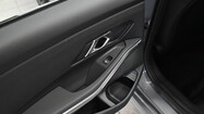 BMW Serii 3, 320