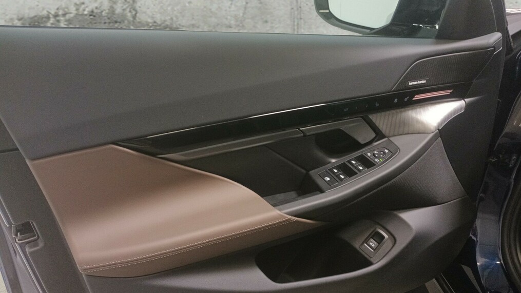BMW Serii 5, 520