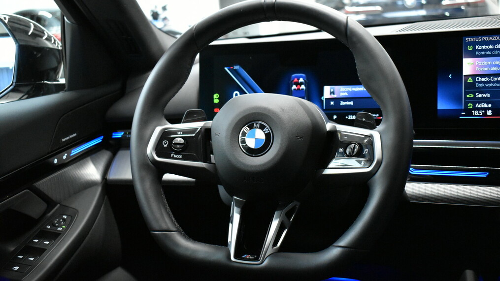 BMW Serii 5, 520