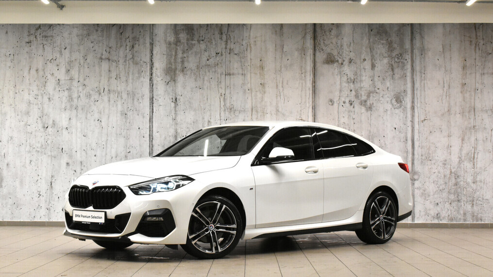 BMW Serii 2, 218