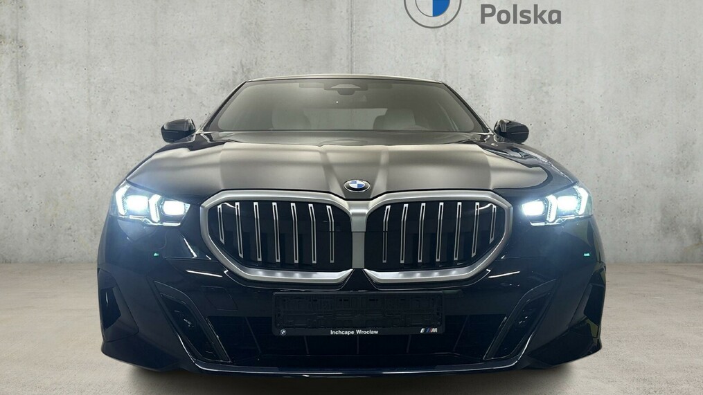 BMW Serii 5, 520