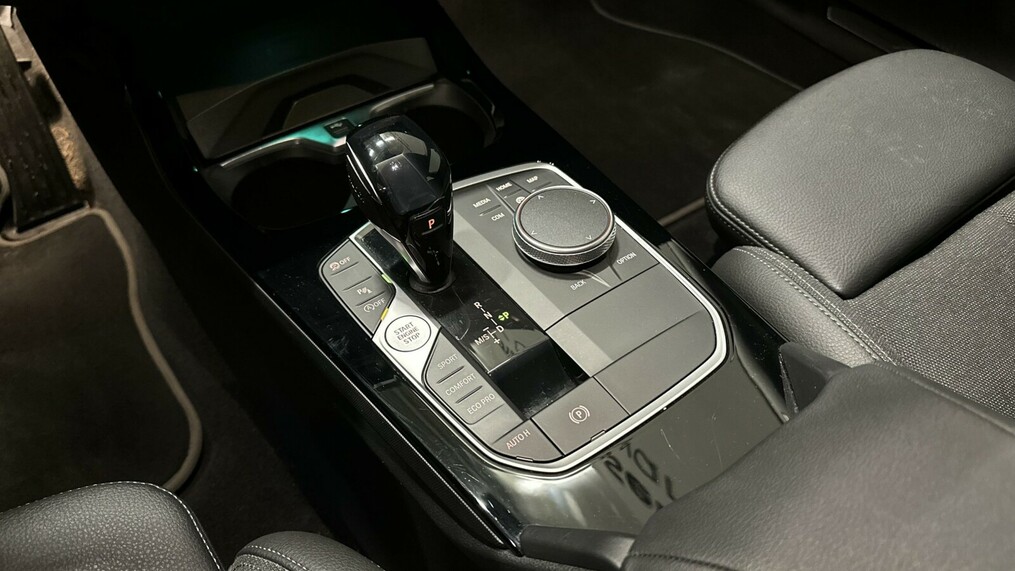 BMW Seria 2 218