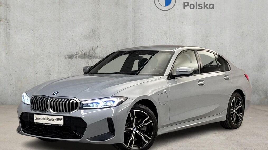 BMW Serii 3, 330