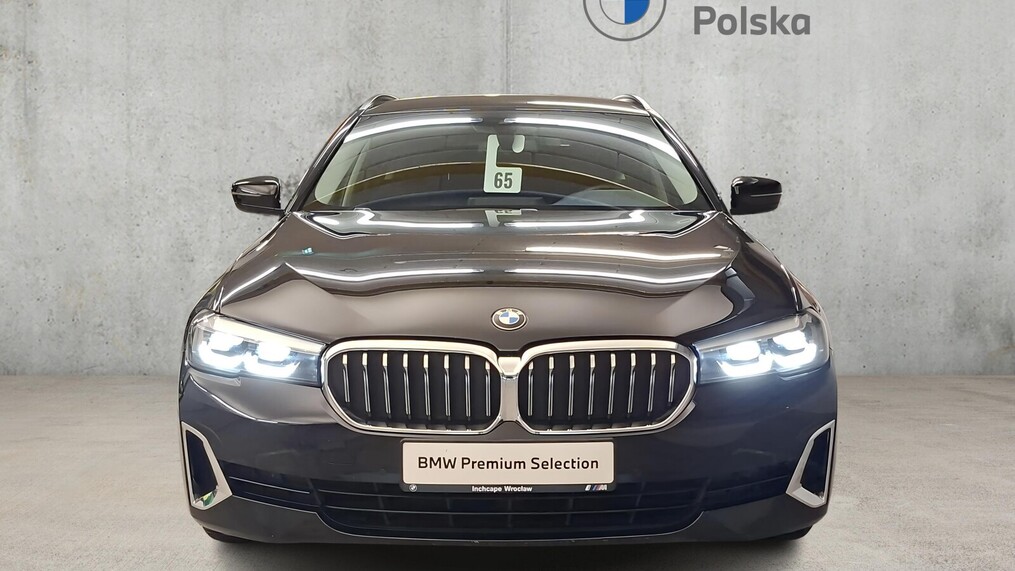 BMW Serii 5, 520