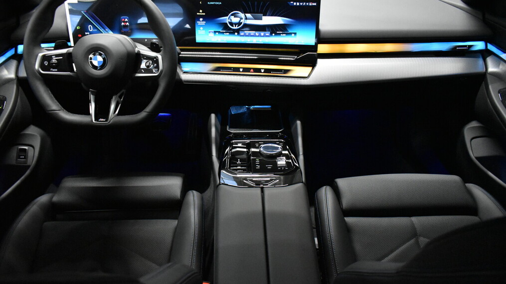 BMW Serii 5, 520
