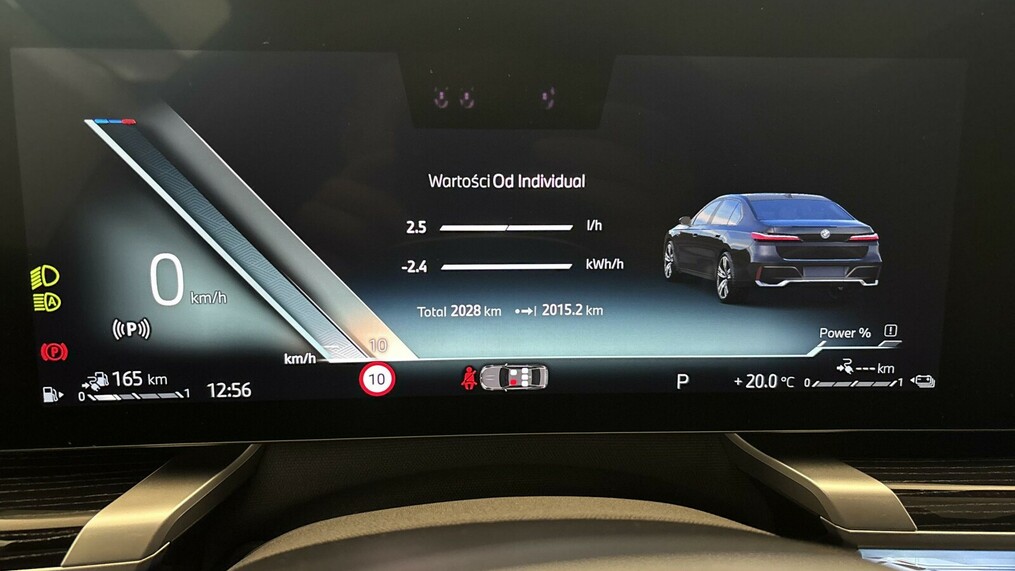 BMW Serii 7, 750