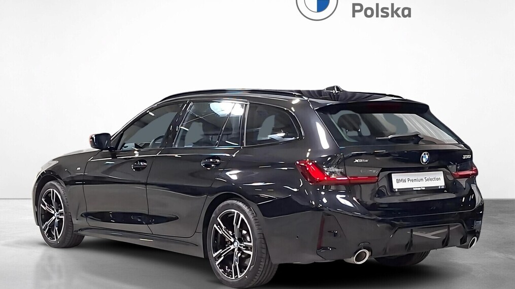 BMW Serii 3, 330