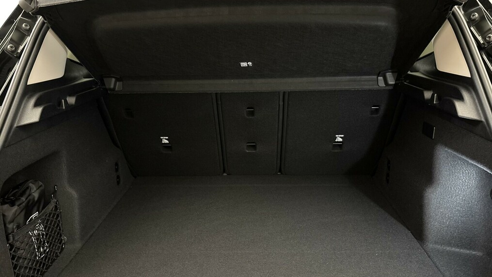BMW Serii 2, 225