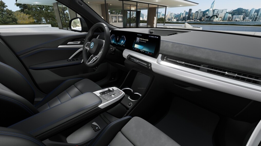 BMW iX2