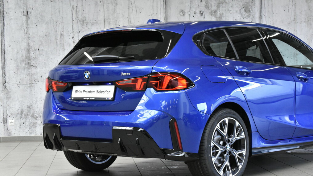 BMW Serii 1, 120