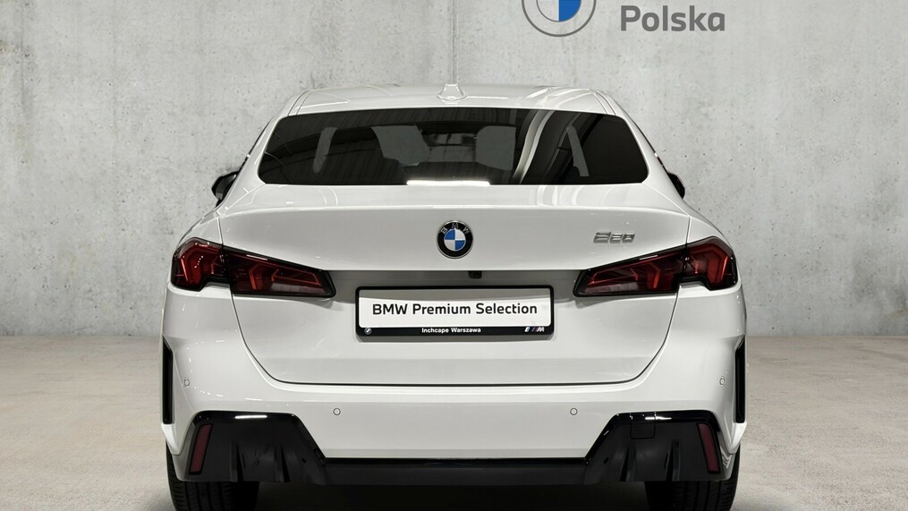 BMW Serii 2, 220